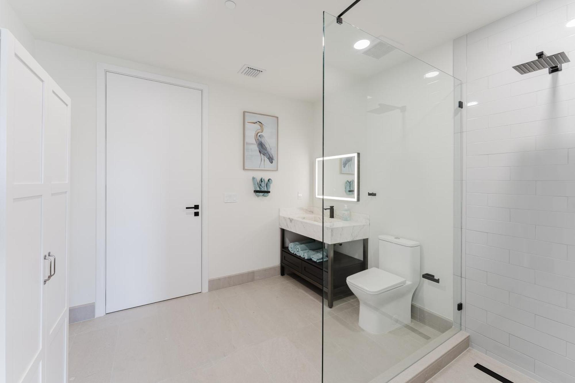 Lux Modern 4br With Pool In Miami