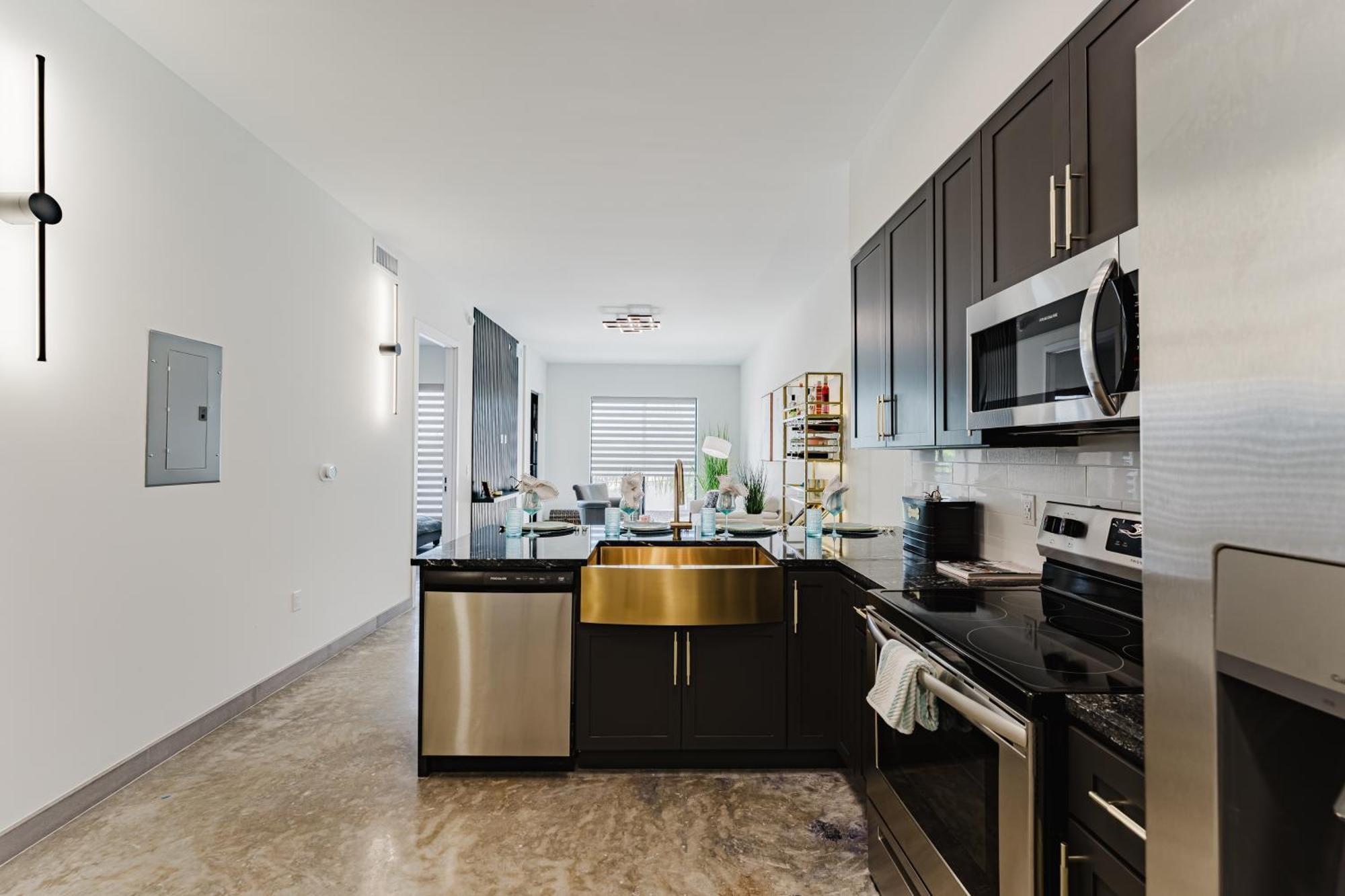 Villa Lux Modern 4br With Pool In