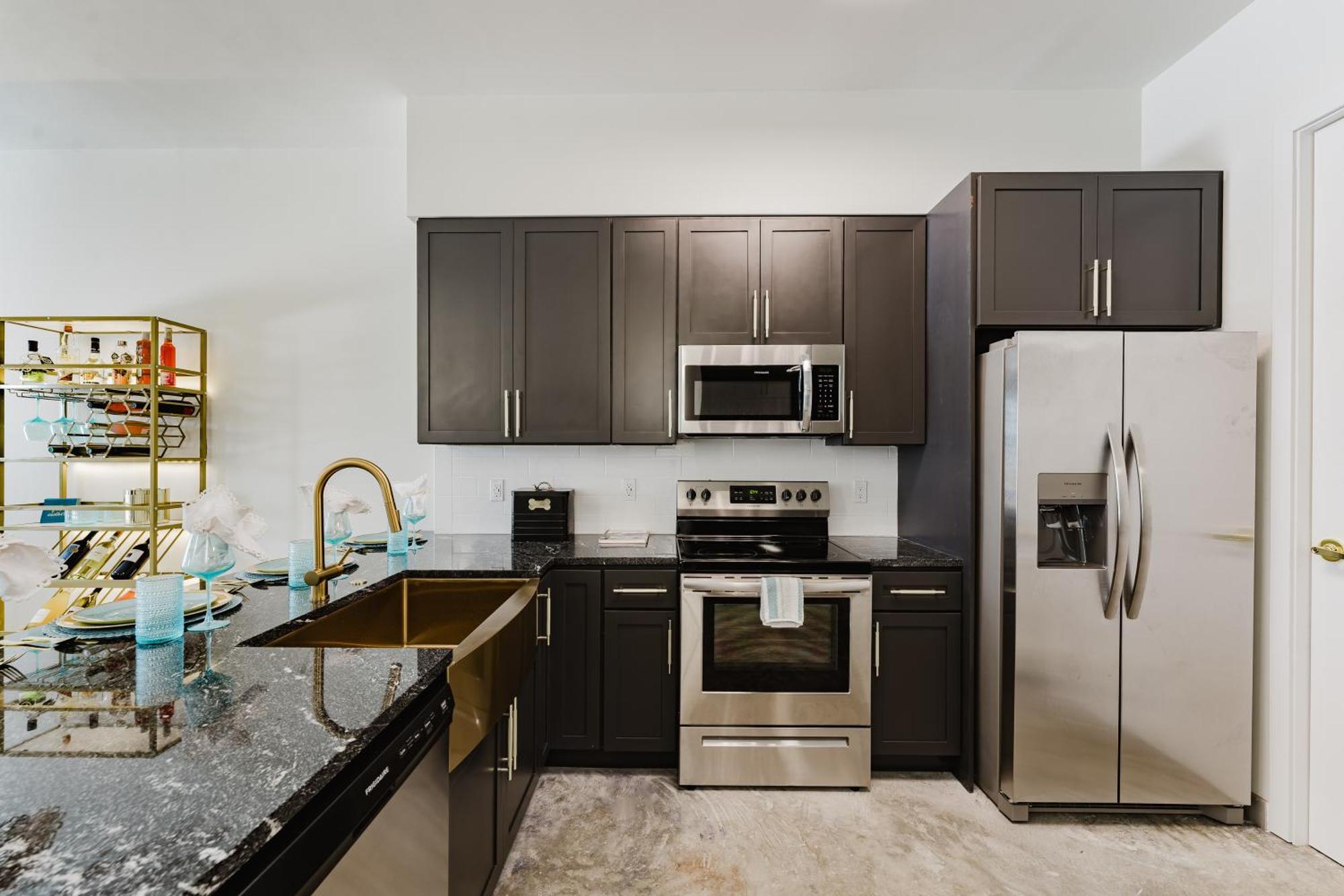 Lux Modern 4br With Pool In