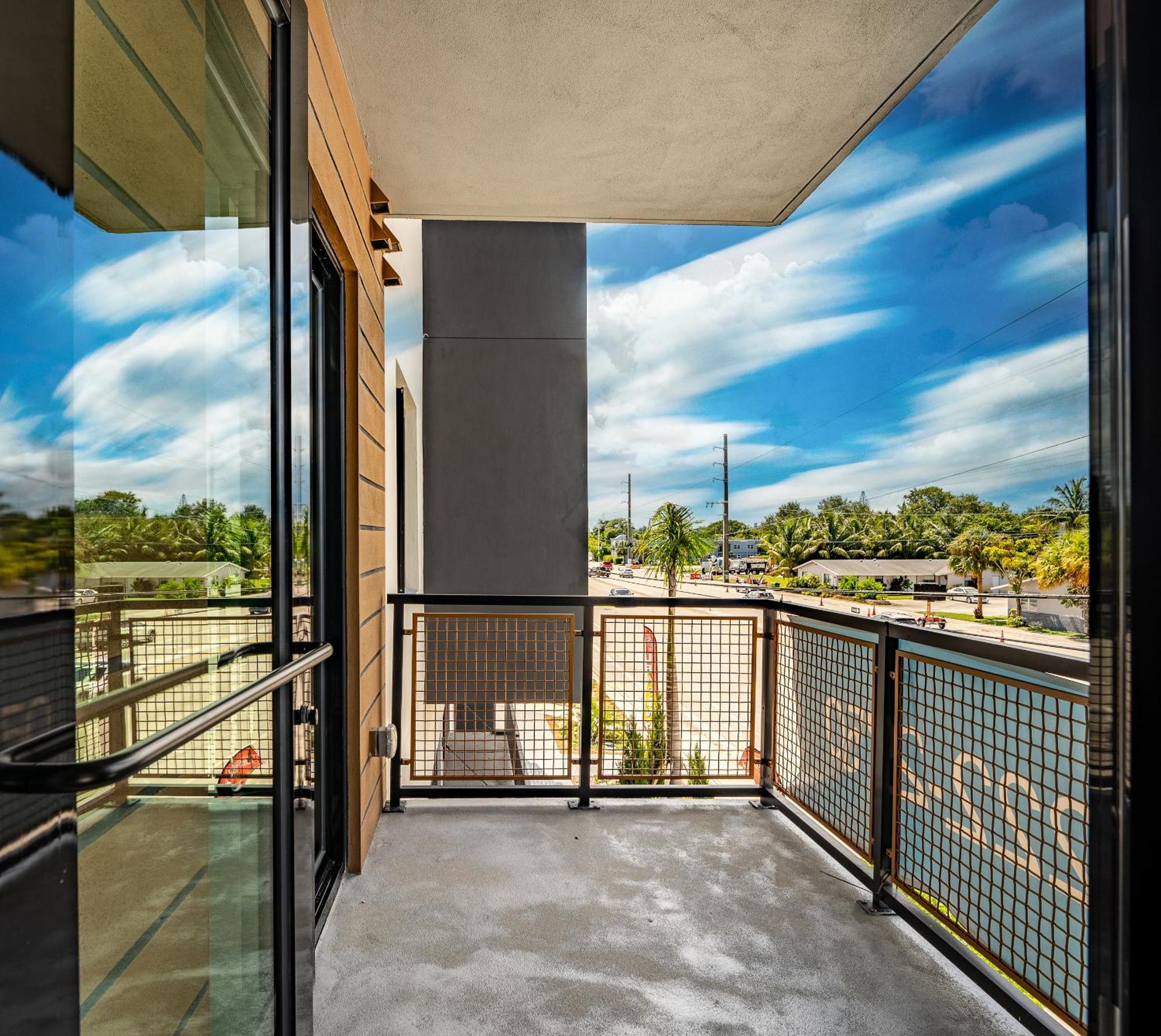 Lux Modern 4br With Pool In Miami