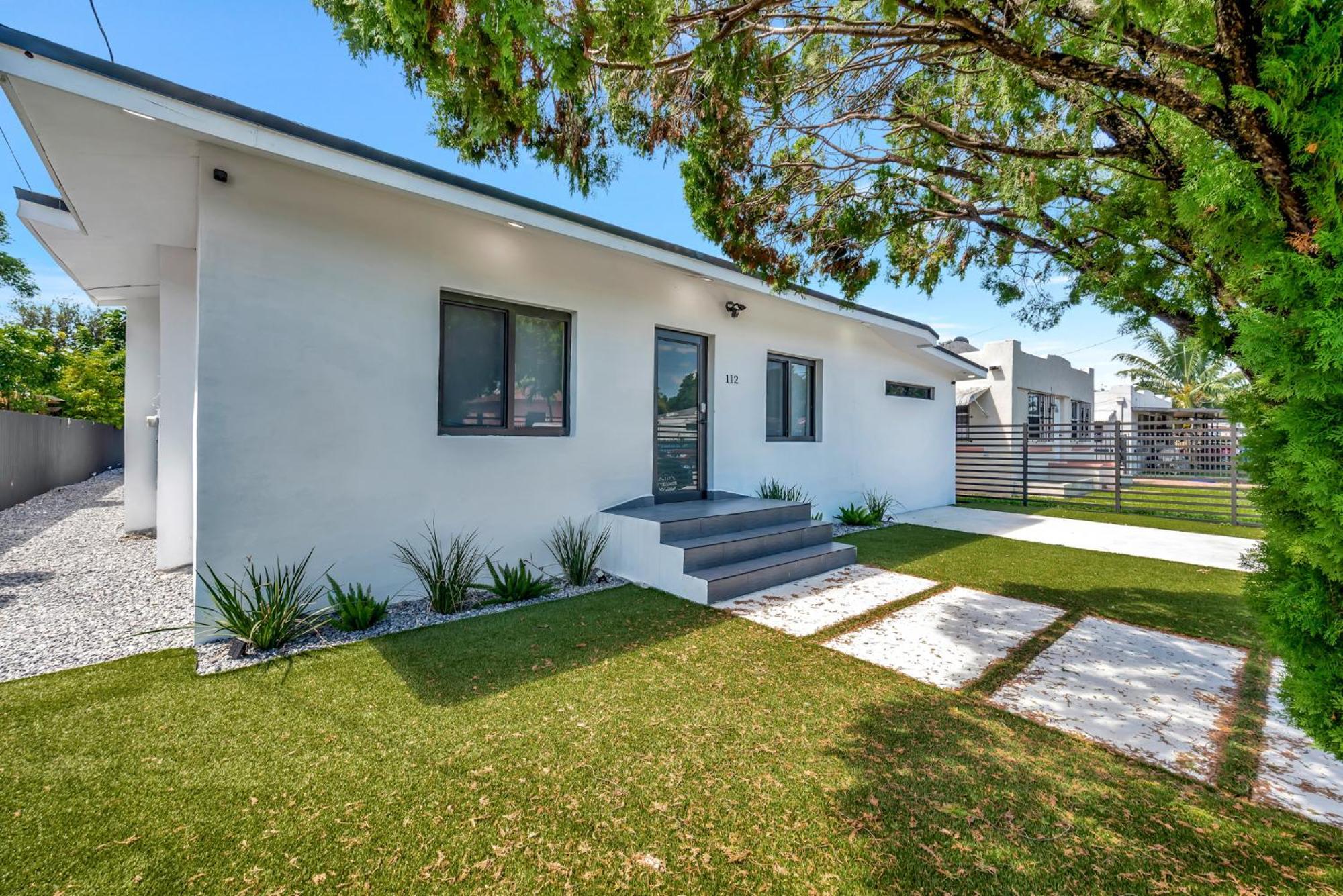 Lux Modern 4br With Pool In *
